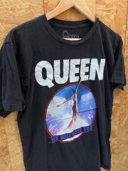 Queen We Will Rock You Freddie Mercury band merch t-shirt size medium