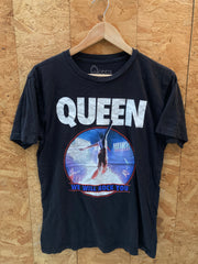 Queen We Will Rock You Freddie Mercury band merch t-shirt size medium