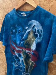 Vintage 90s tie-dye blue wolfs USA flag souvenir t-shirt size large by Delta