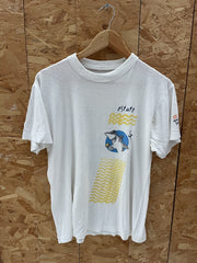 Vintage Thrashed Estate Surf Service Shark Graphic T-Shirt White Size M
