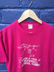 Vintage 80s ‘Hanging in there at Bothwell School Camp’ cerise pink single stitch t shirt size large
