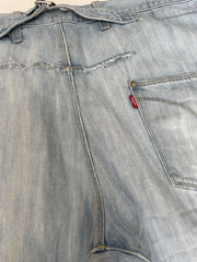 Vintage Y2K Levi's Engineered Jeans XL Light Wash Denim Cinch-back Shorts