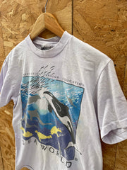 Vintage 90s SeaWorld Whale Graphic Single Stitch Off -White T-Shirt M