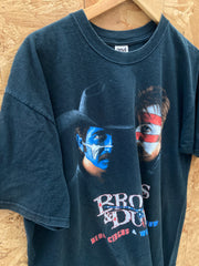 Vintage 90s Neon Circus USA Brooks & Dunn single stitch black t-shirt size XL
