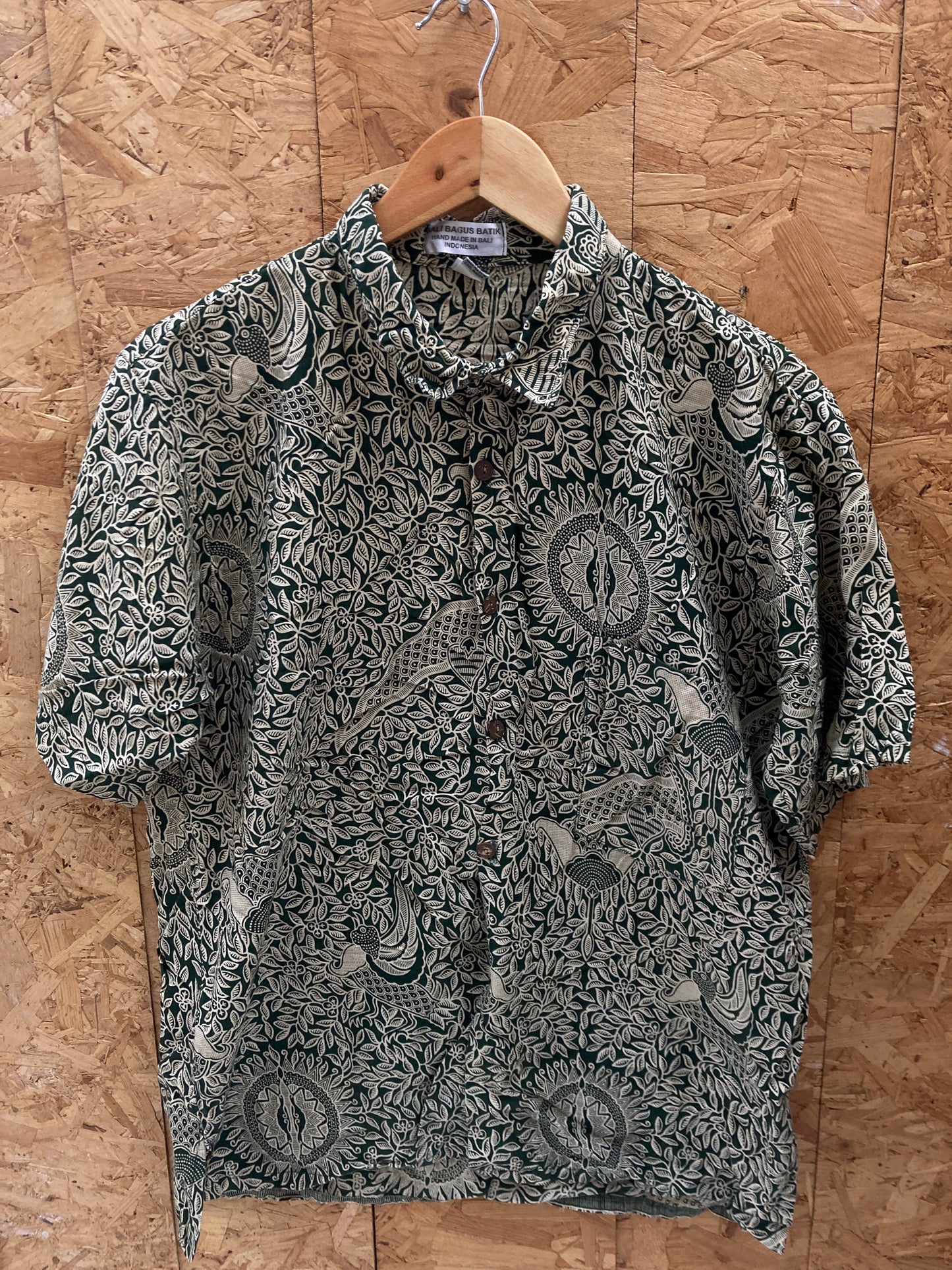Vintage 90s olive batik paisley block print pattern cotton shirt size medium