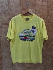 Vintage 90s yellow Indy Unlimited souvenir single stitch t-shirt size XL by BEST