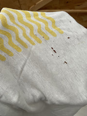 Vintage Thrashed Estate Surf Service Shark Graphic T-Shirt White Size M