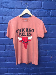 Vintage 90s Chicago Bulls USA peach t shirt size small by jerzees
