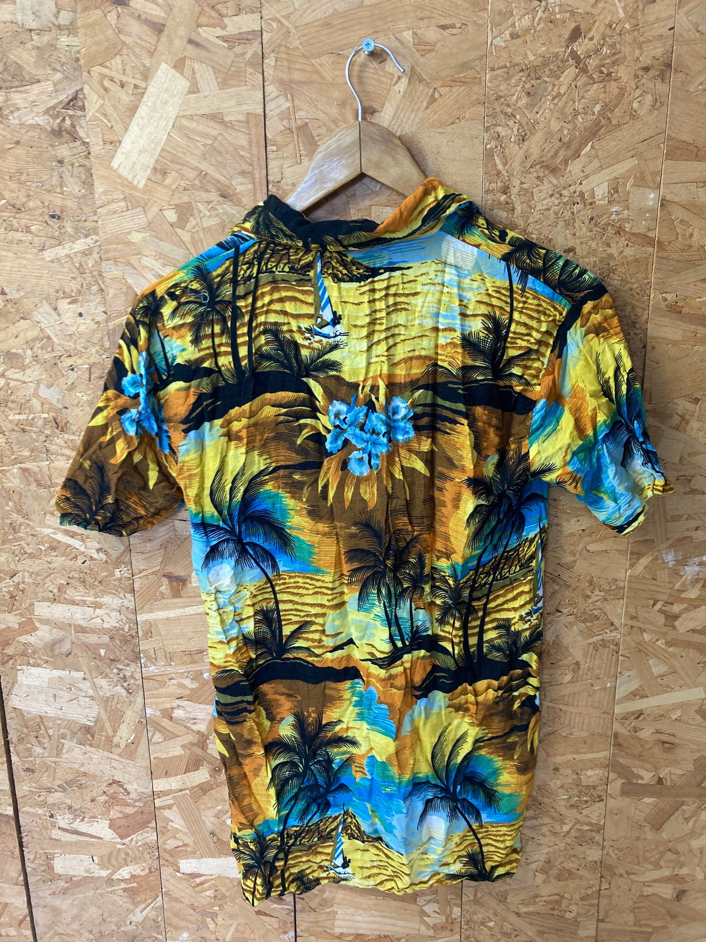 Vintage 90s Hawaiian shirt yellow blue palms beach scene soft rayon size XS