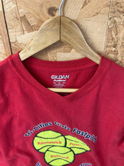 Vintage 90s 'Dairy Queen #14' Tri-City Girls Fastpitch Softball Association souvenir quirky t-shirt size medium