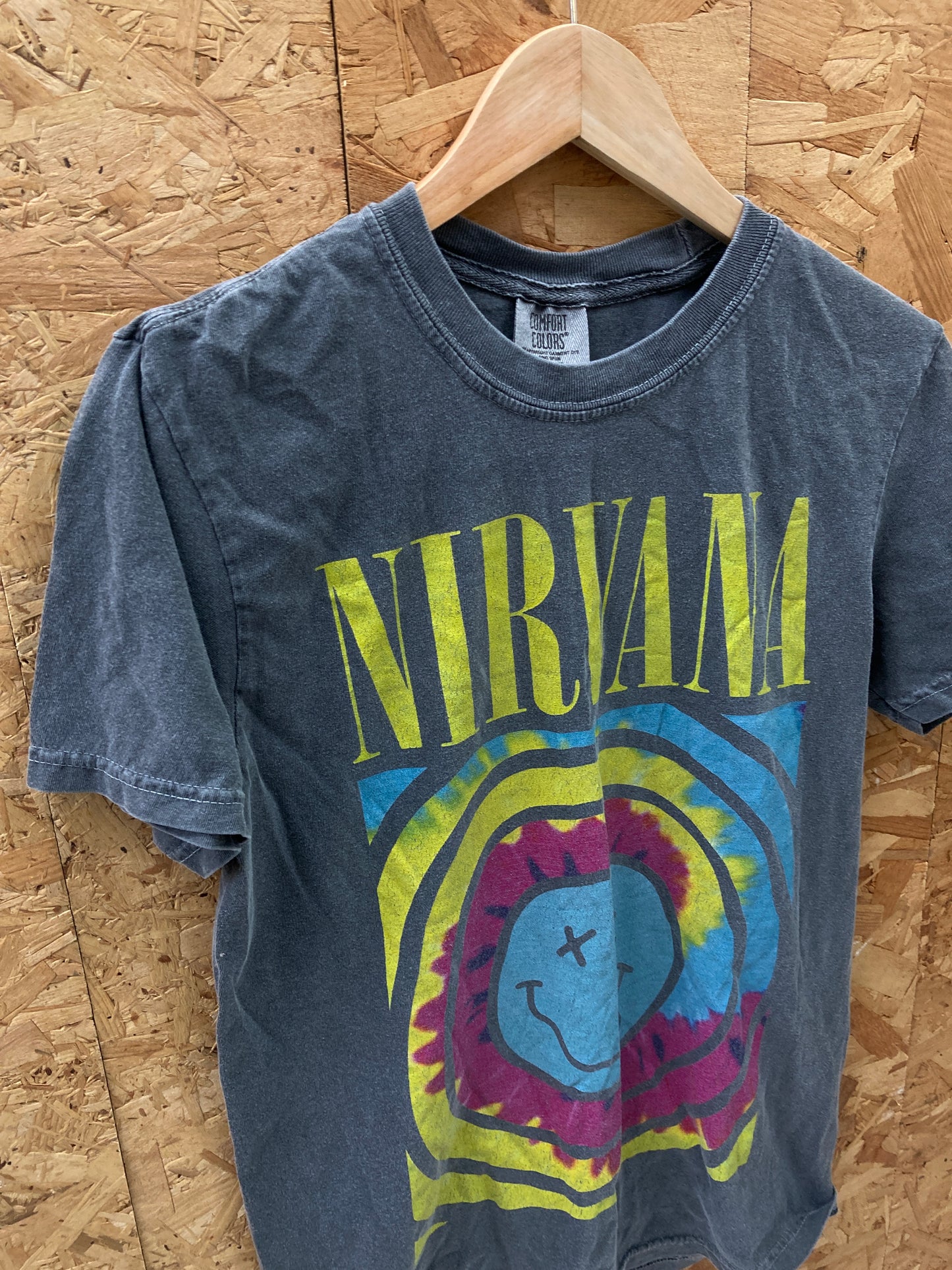 Vintage Y2K Nirvana smiley face grey faded grungy t-shirt size small