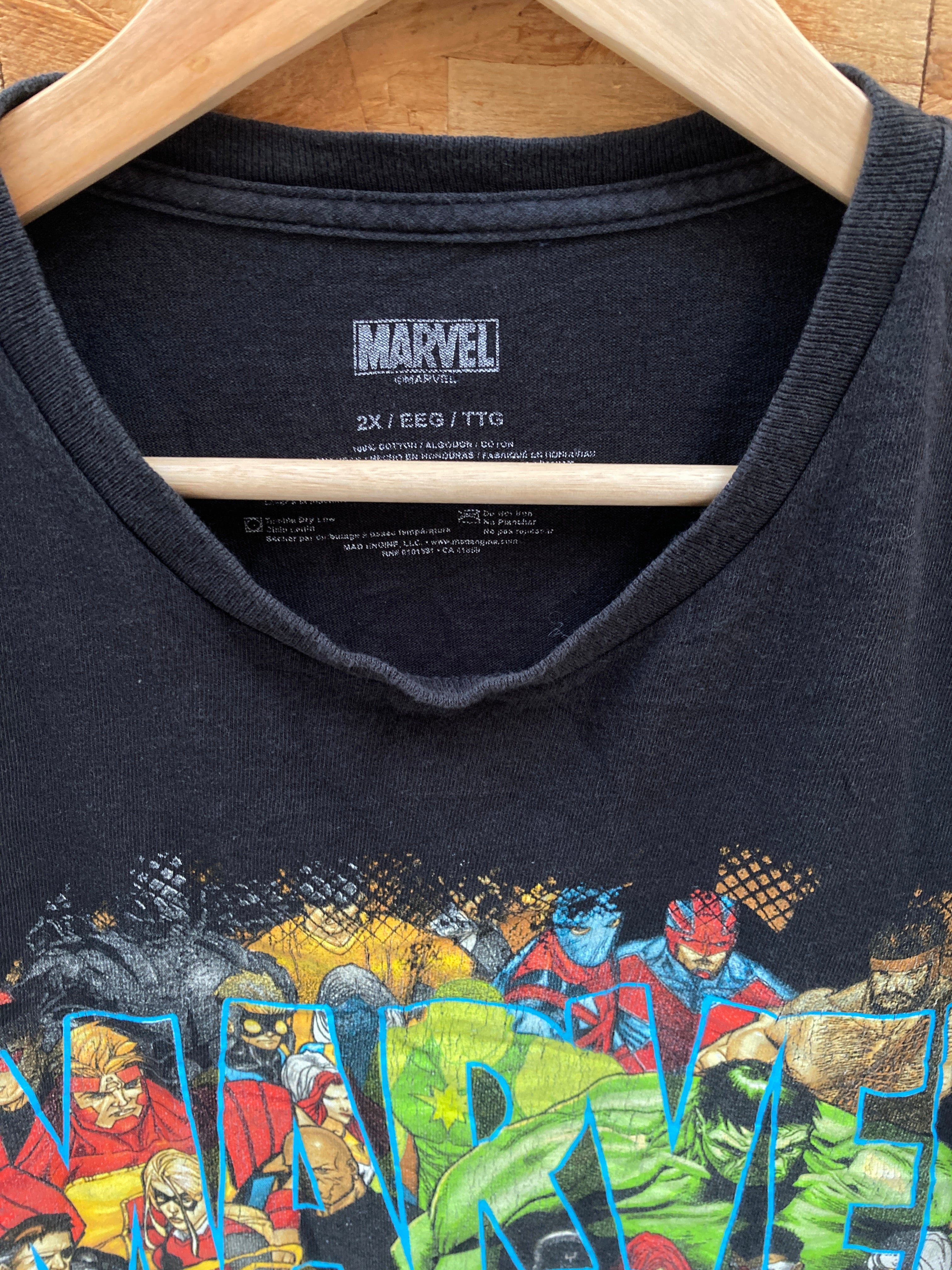 Vintage Y2K Marvel Comics Civil War graphic black t-shirt size XXL