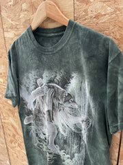 The Mountain T-Shirt Wolf Warrior Waterfall Tie-Dye Graphic Tee Green Size M