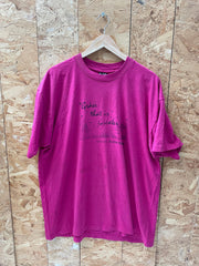 Vintage 80s ‘Grace that is greater’ religious quote fuschia pink single stitch t shirt size XXL by B