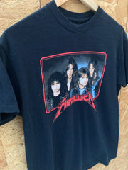 Vintage Metallica band group photo black & red rock t-shirt size medium