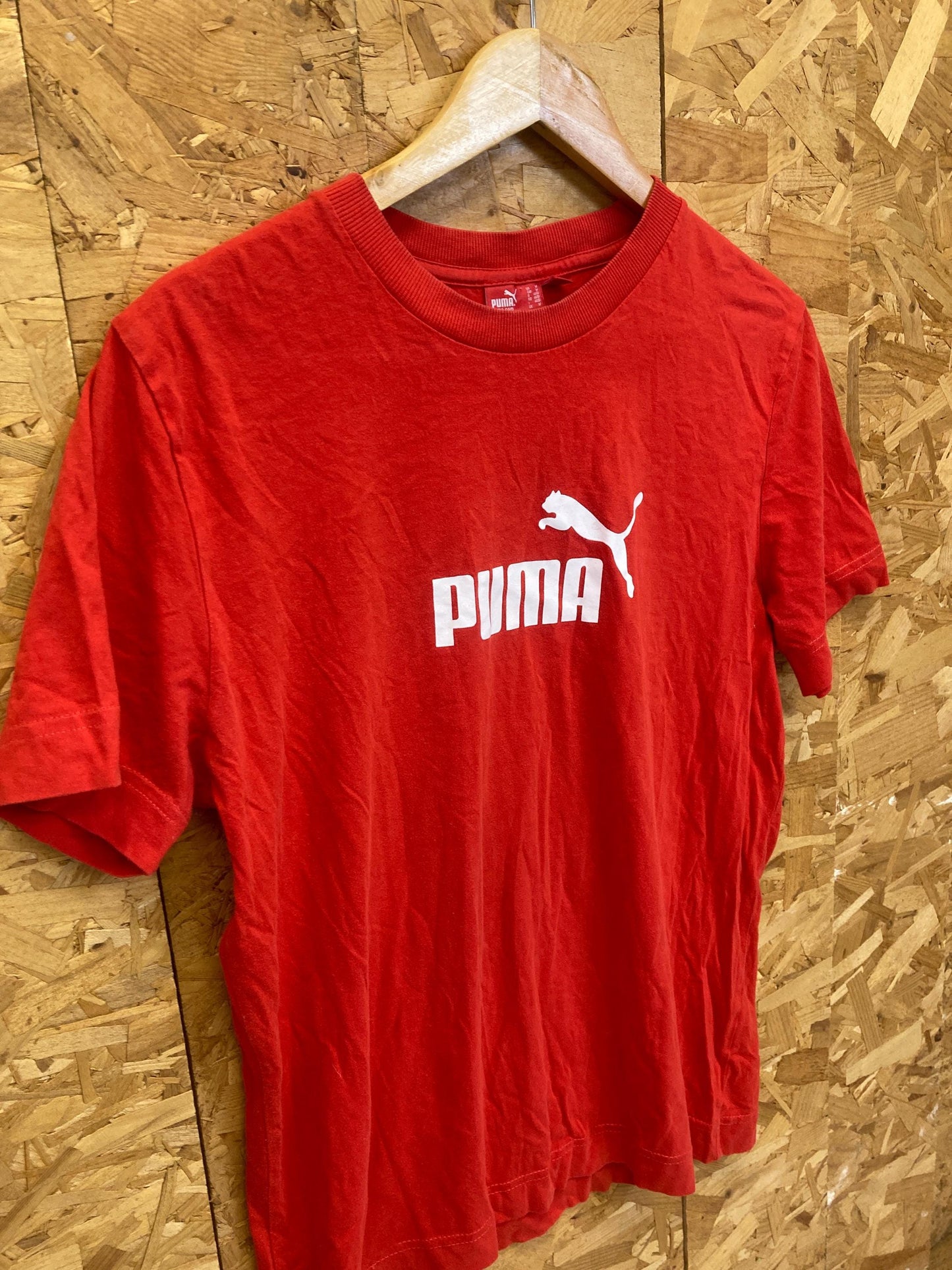 Vintage Y2K Puma ladies red spell out t shirt size medium