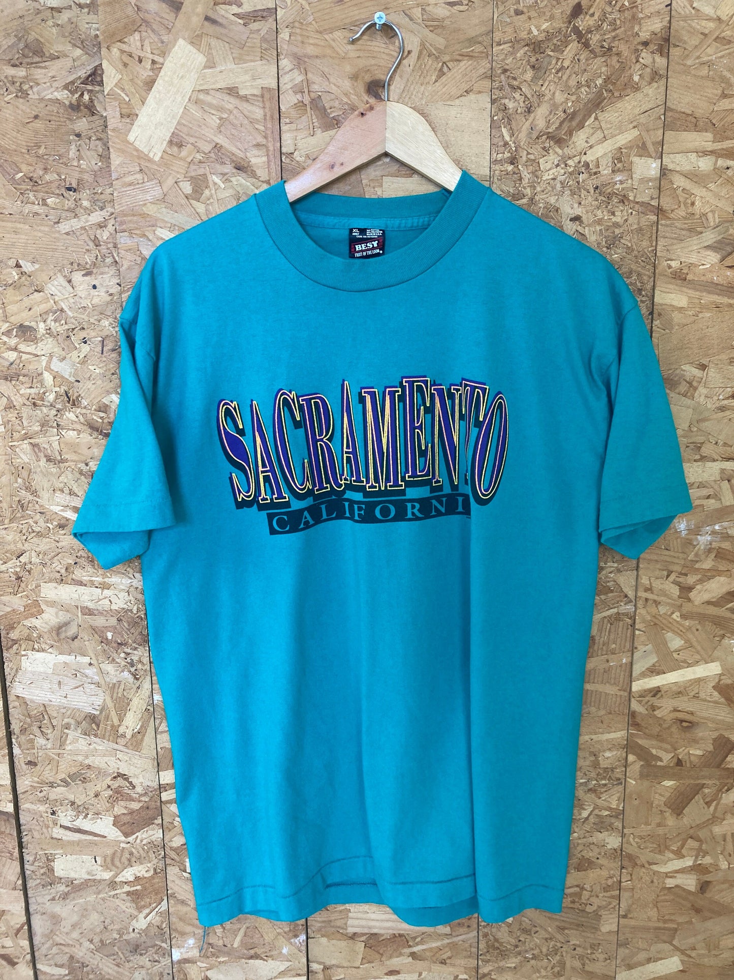 Vintage 80s turquoise green Sacramento USA souvenir single stitch t-shirt size XL