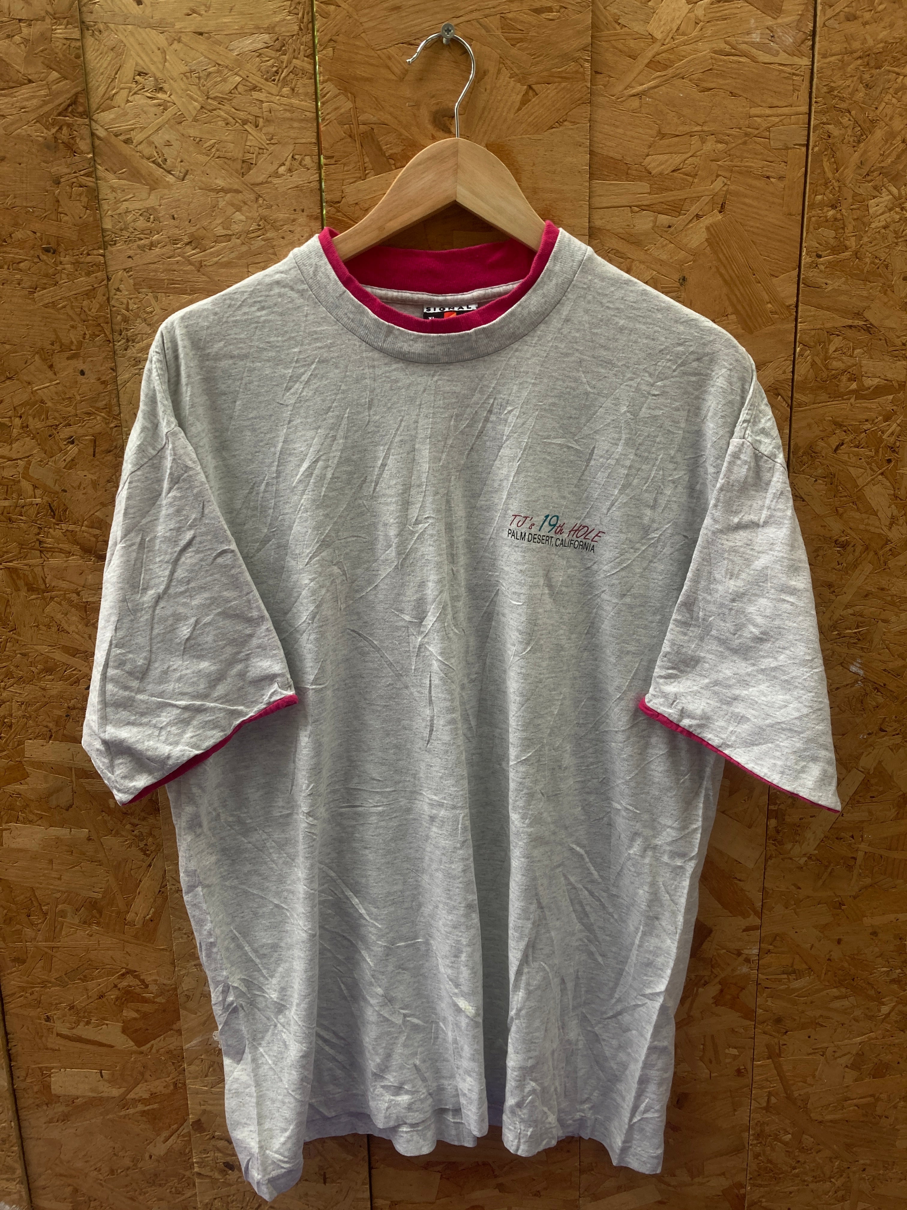 Vintage 90s TJ's 19th Hole sports bar souvenir single stitch t-shirt size XL