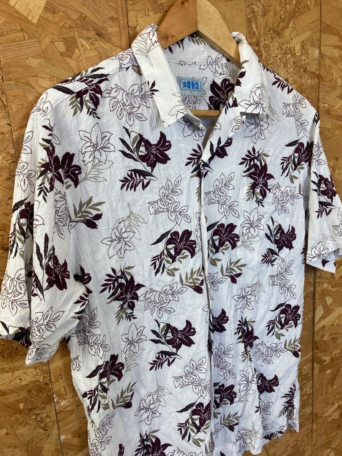 Vintage 80s Japanese crepe fabric botanical floral white brown hawaiian party beach shirt unisex siz