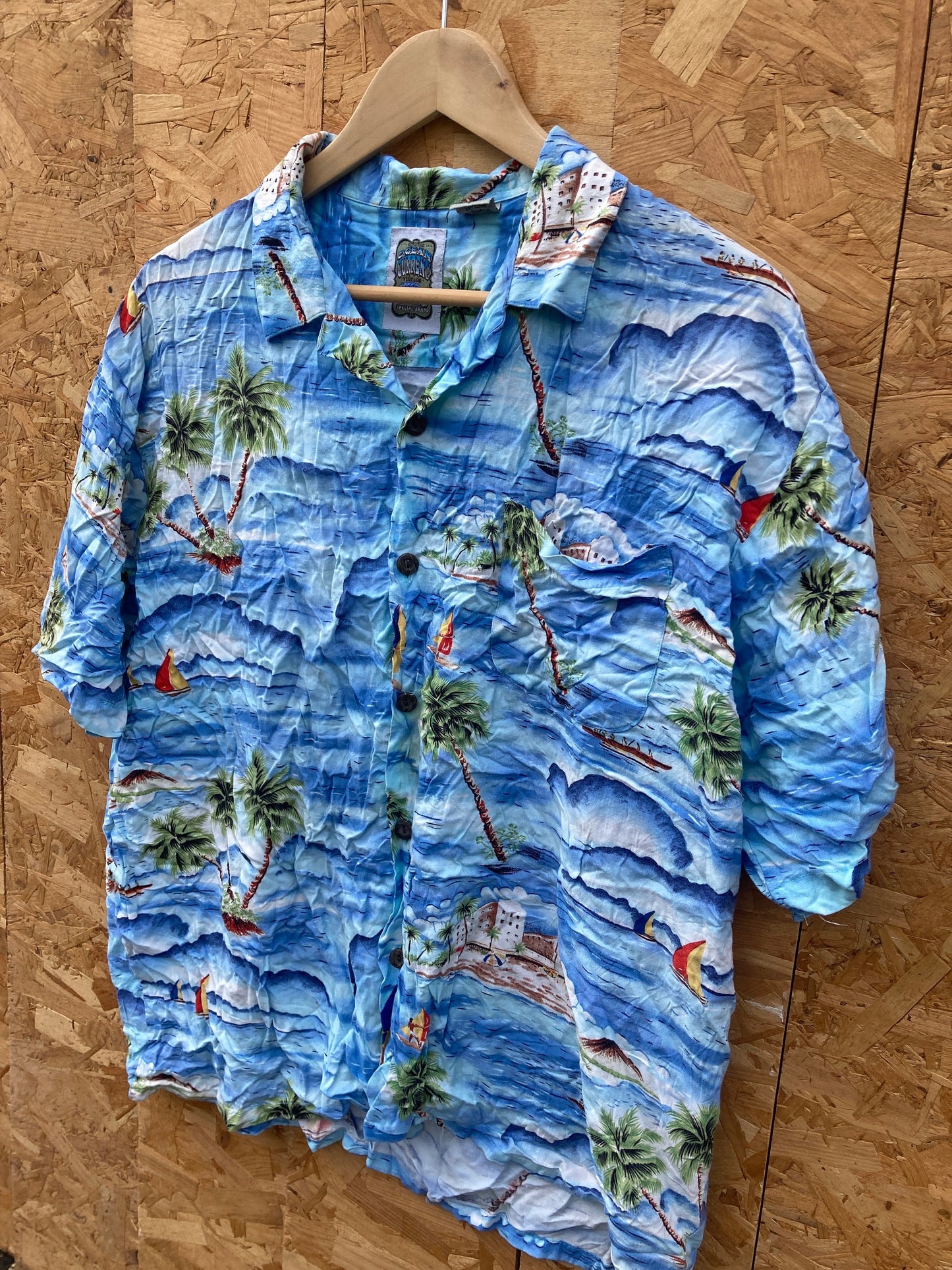 Vintage 90s mens light blue tropical island print Hawaiian eccentric statement quirky party festival