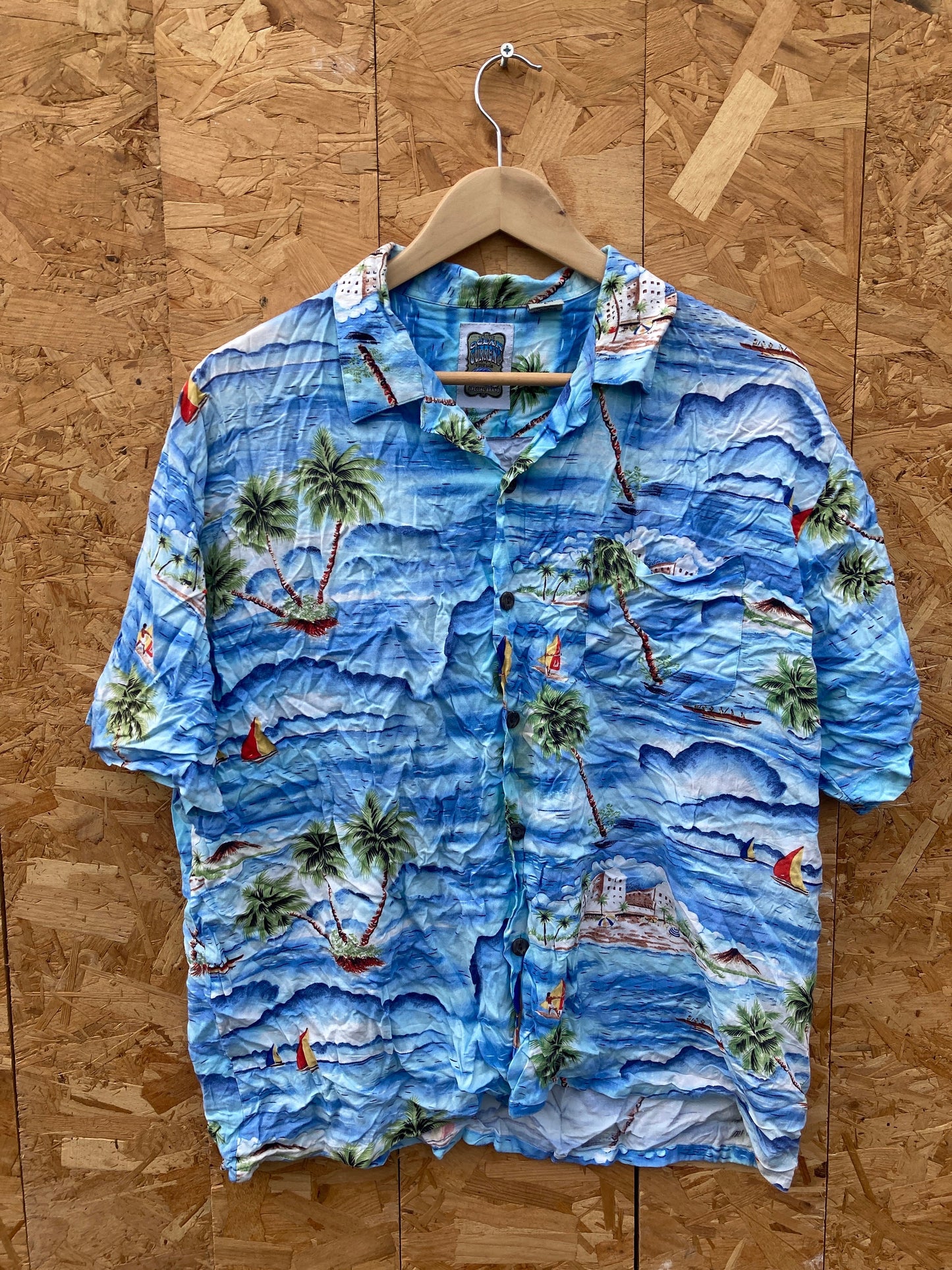 Vintage 90s mens light blue tropical island print Hawaiian eccentric statement quirky party festival