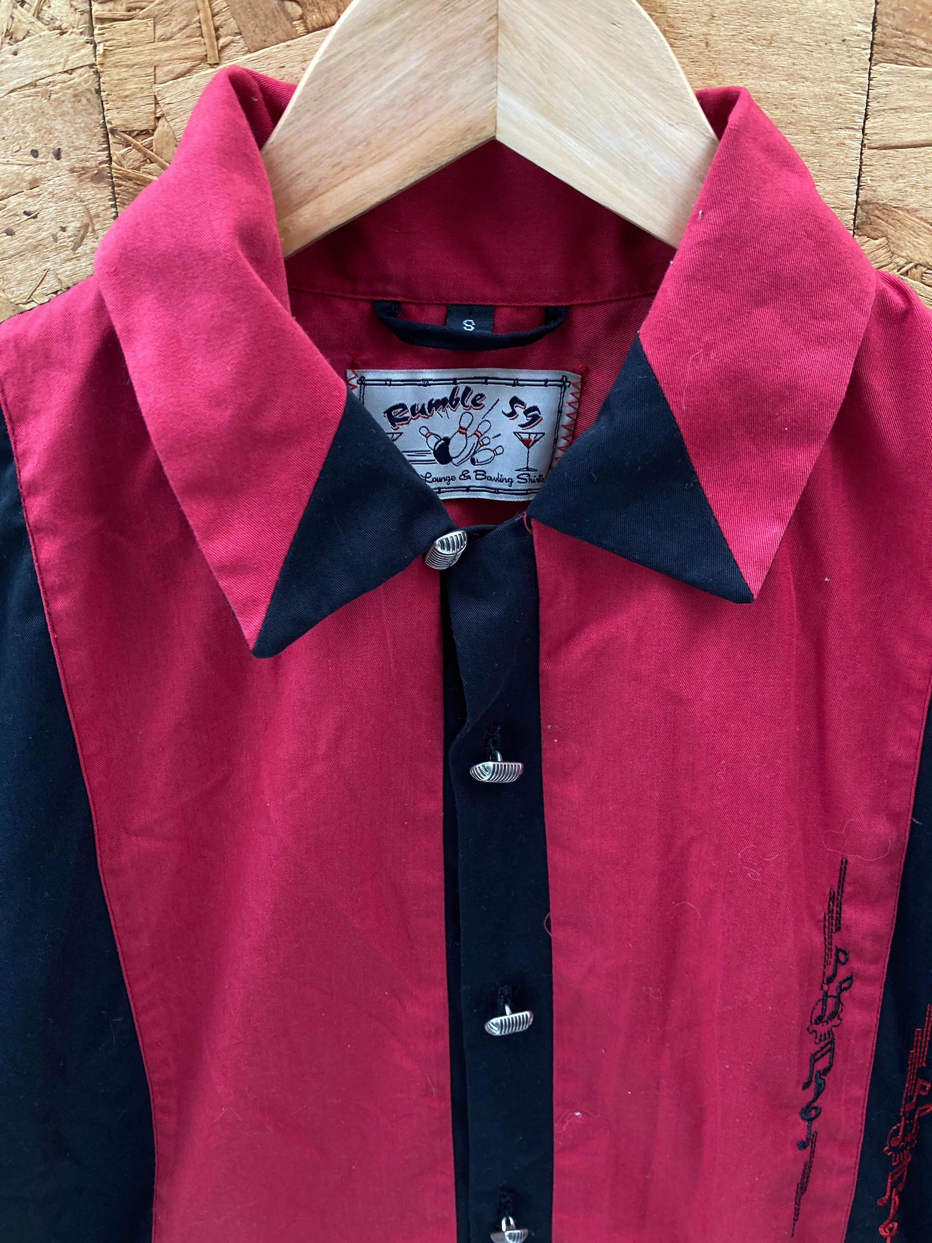 Vintage 90s black red short sleeve rockerbilly shirt size small by Rumble 59