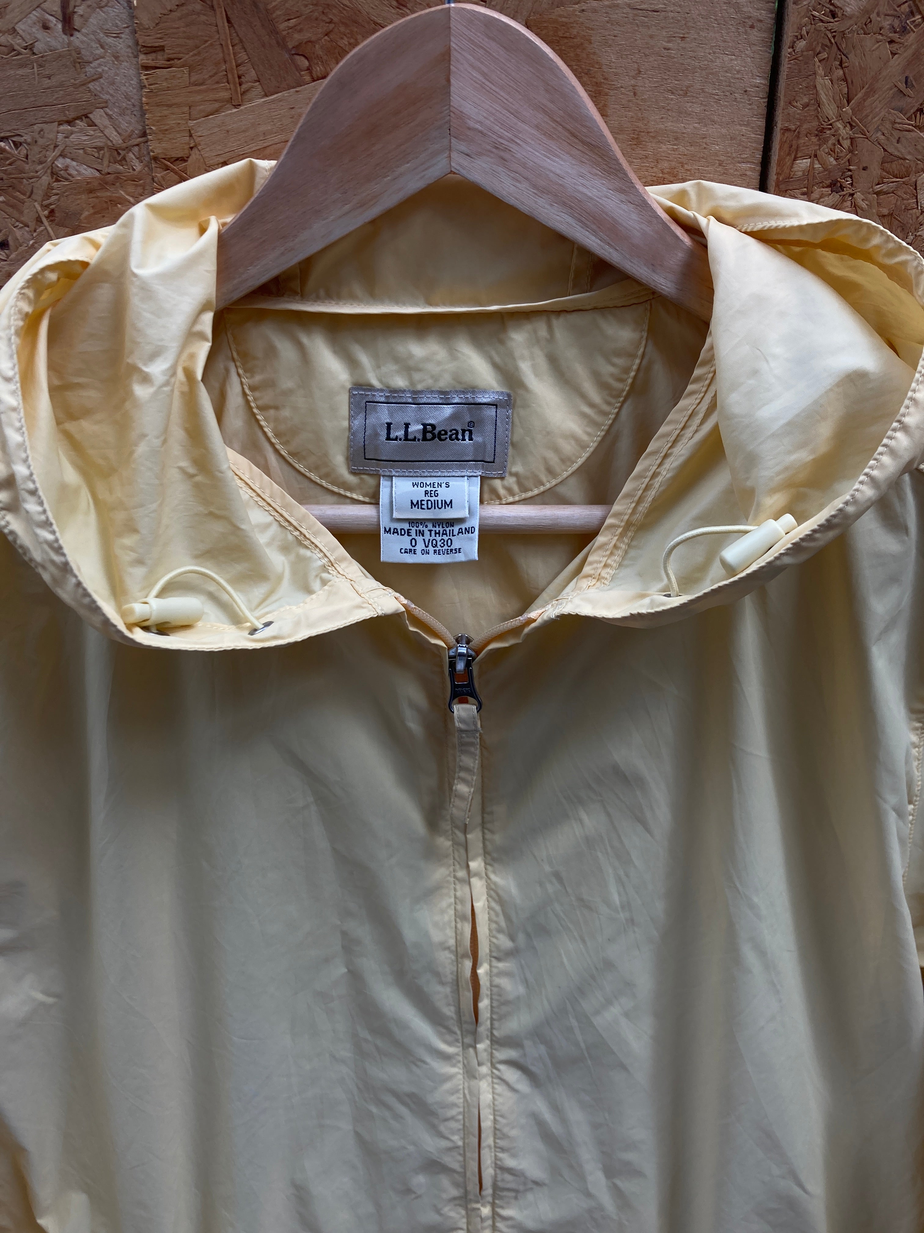 Vintage 90s pastel yellow waterproof rain jacket size medium by LL Bean