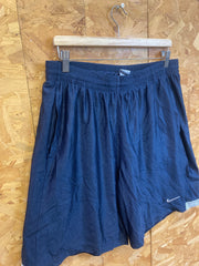 Vintage Y2K Nike navy blue mesh basketball shorts size XL