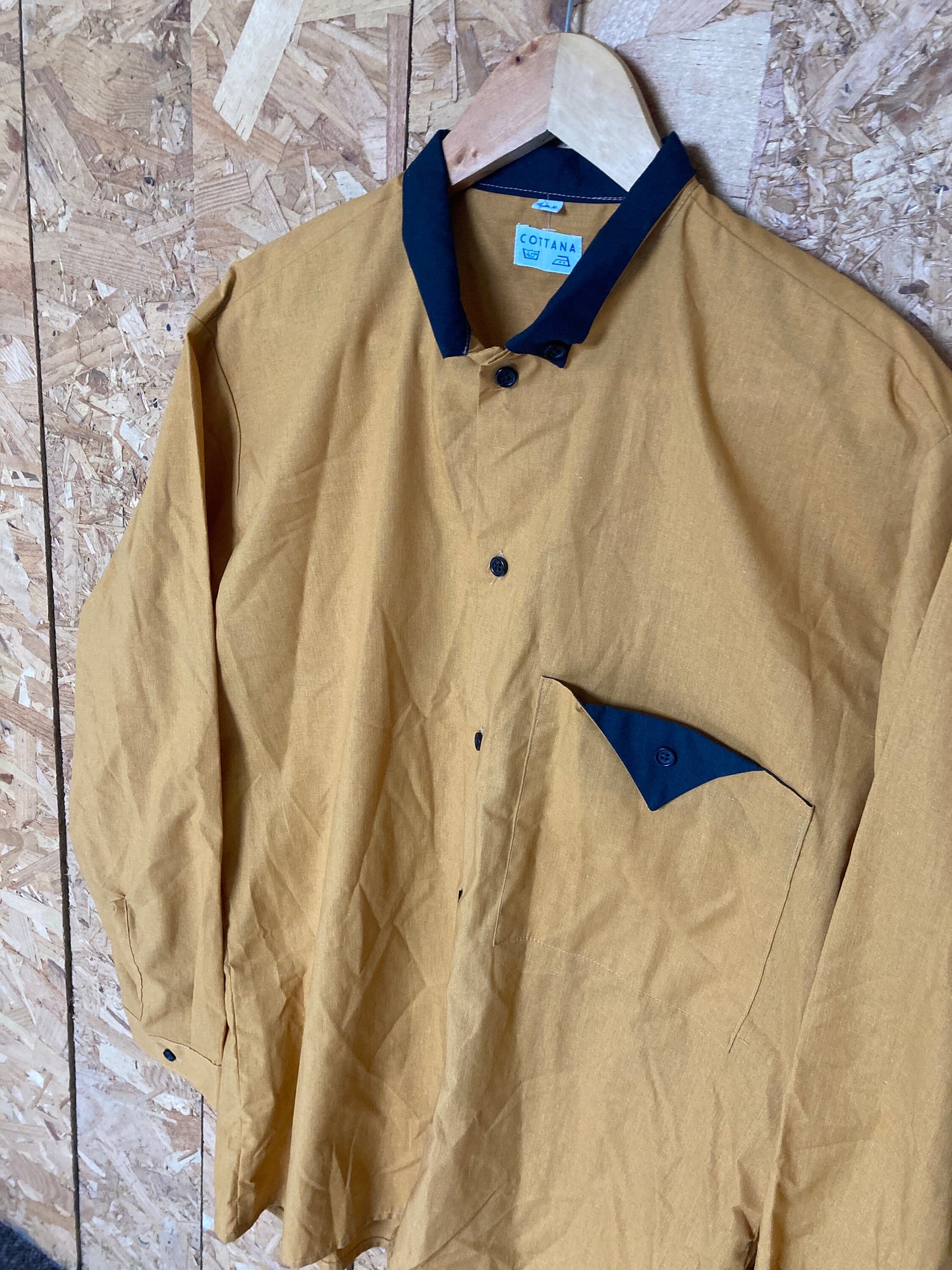 Vintage 70s mustard and brown small tip collar retro utility shirt size large