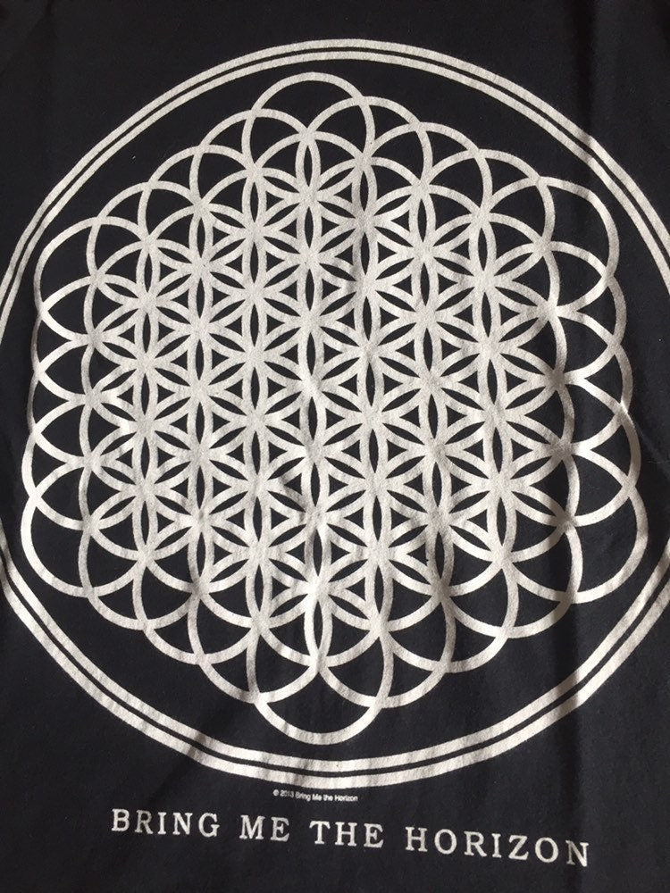 Music merch band t shirt Bring me the horizon mandala uk 00s rock indie band size small