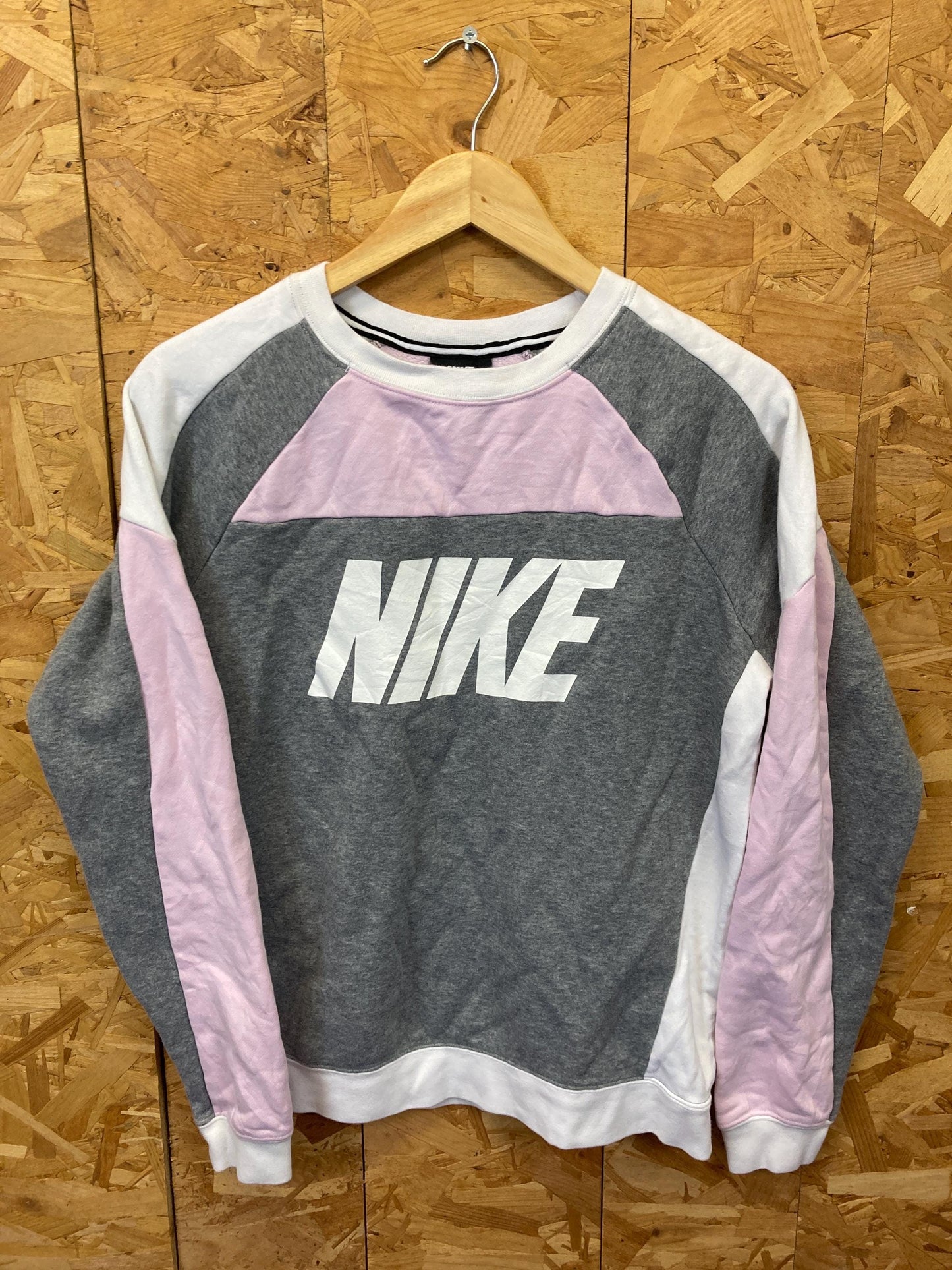 Vintage Y2K Nike grey white baby pink spell out crew neck sweater size medium