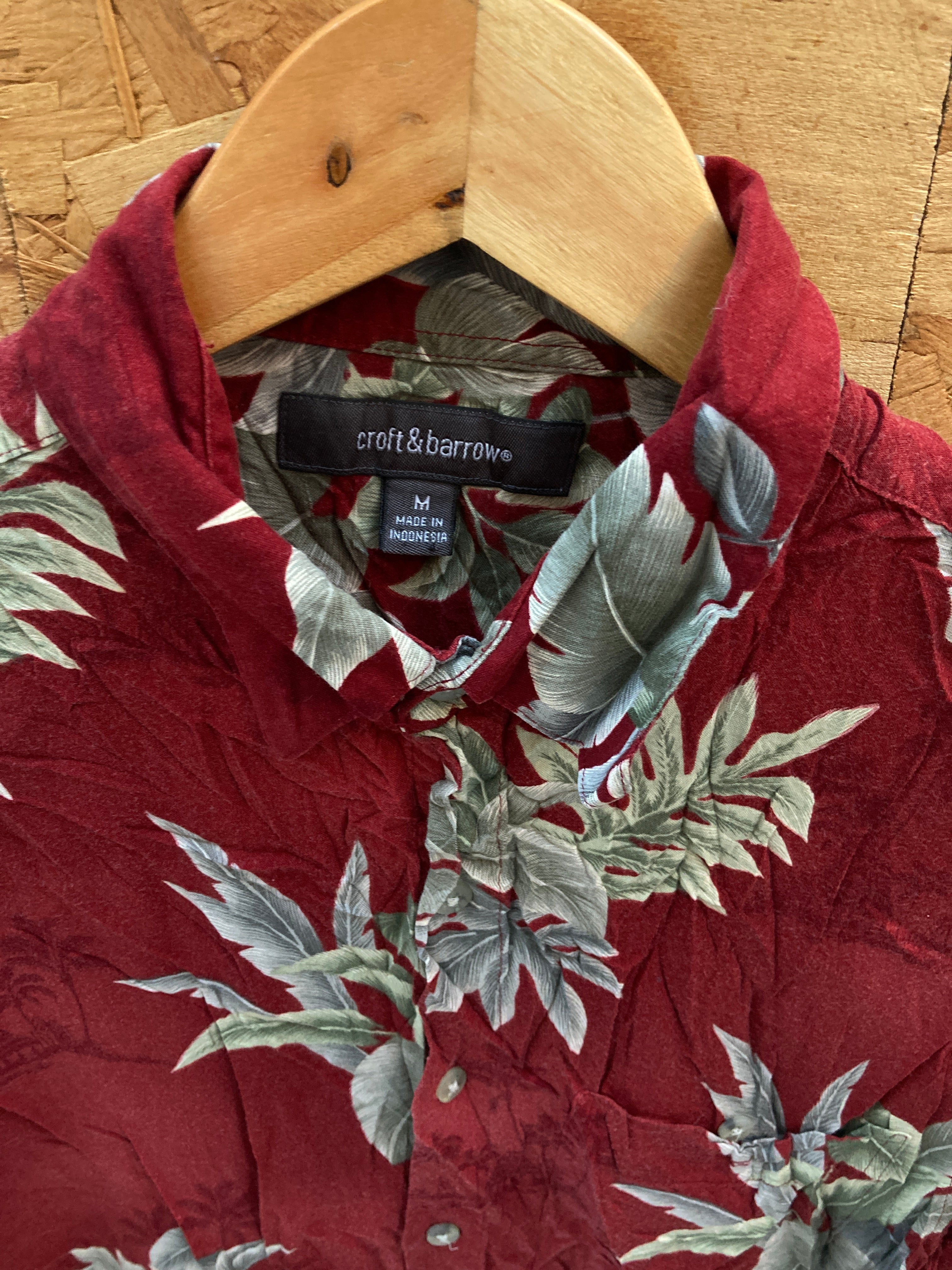 Vintage Y2K rayon burgundy grey floral pattern Hawaiian shirt size medium