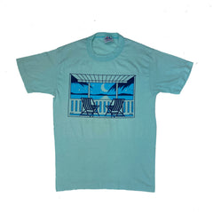 Vintage 90s light blue deck chair beach scene single stitch t-shirt size medium