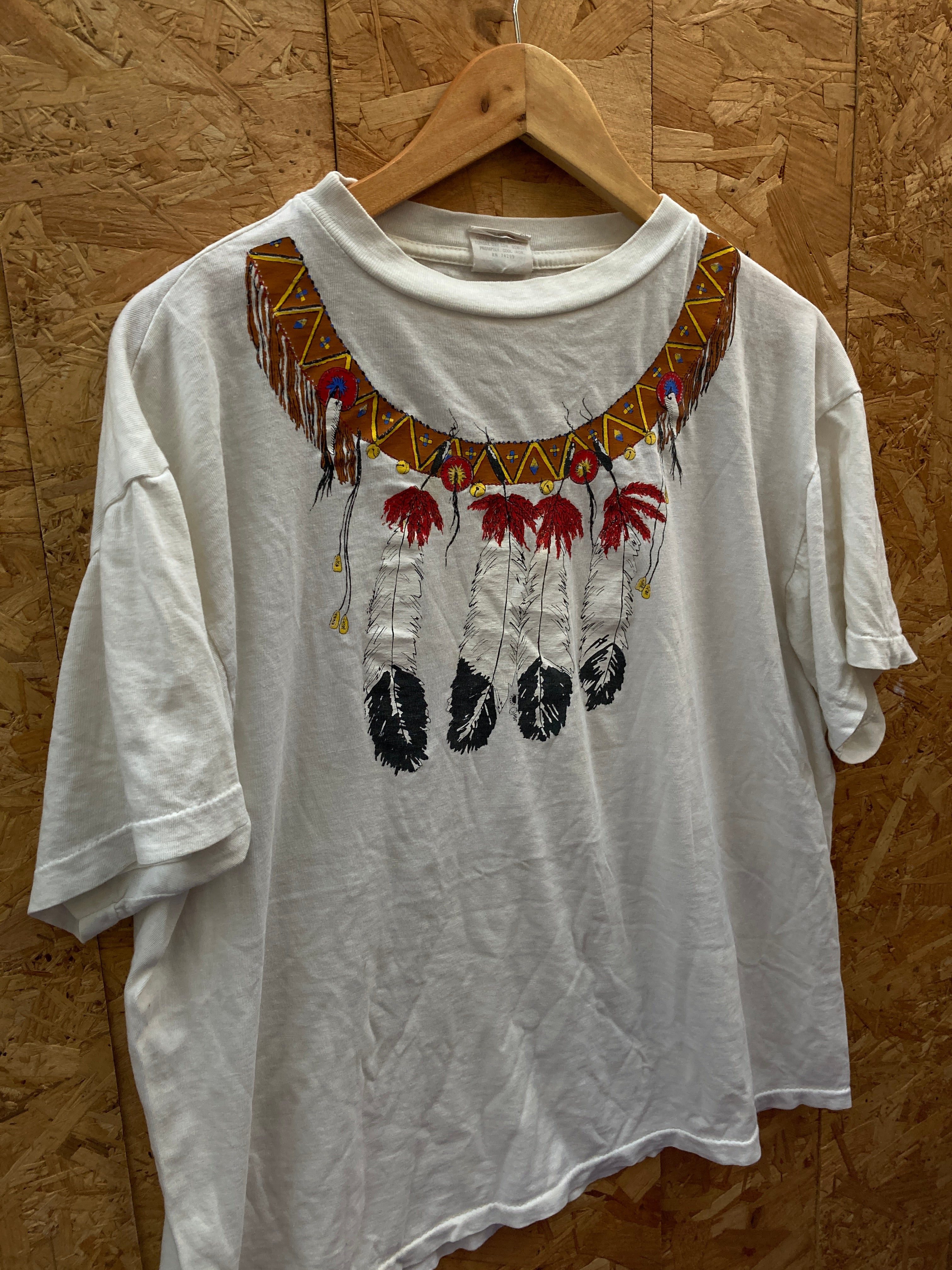 Vintage 90s Native American feather garland single stitch white t-shirt size XL