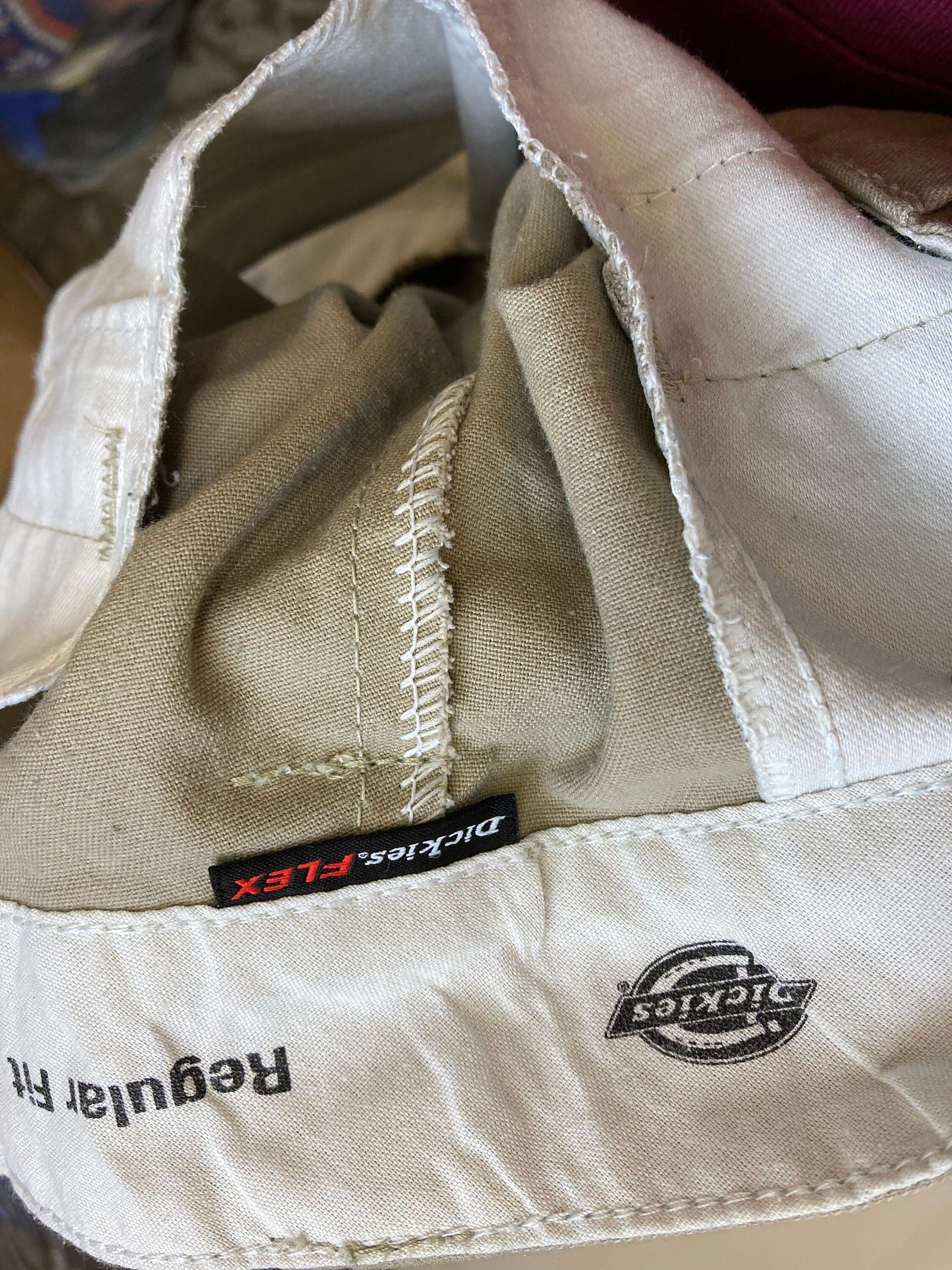 Vintage 00s beige tan dickies work shorts workwear chinos W34