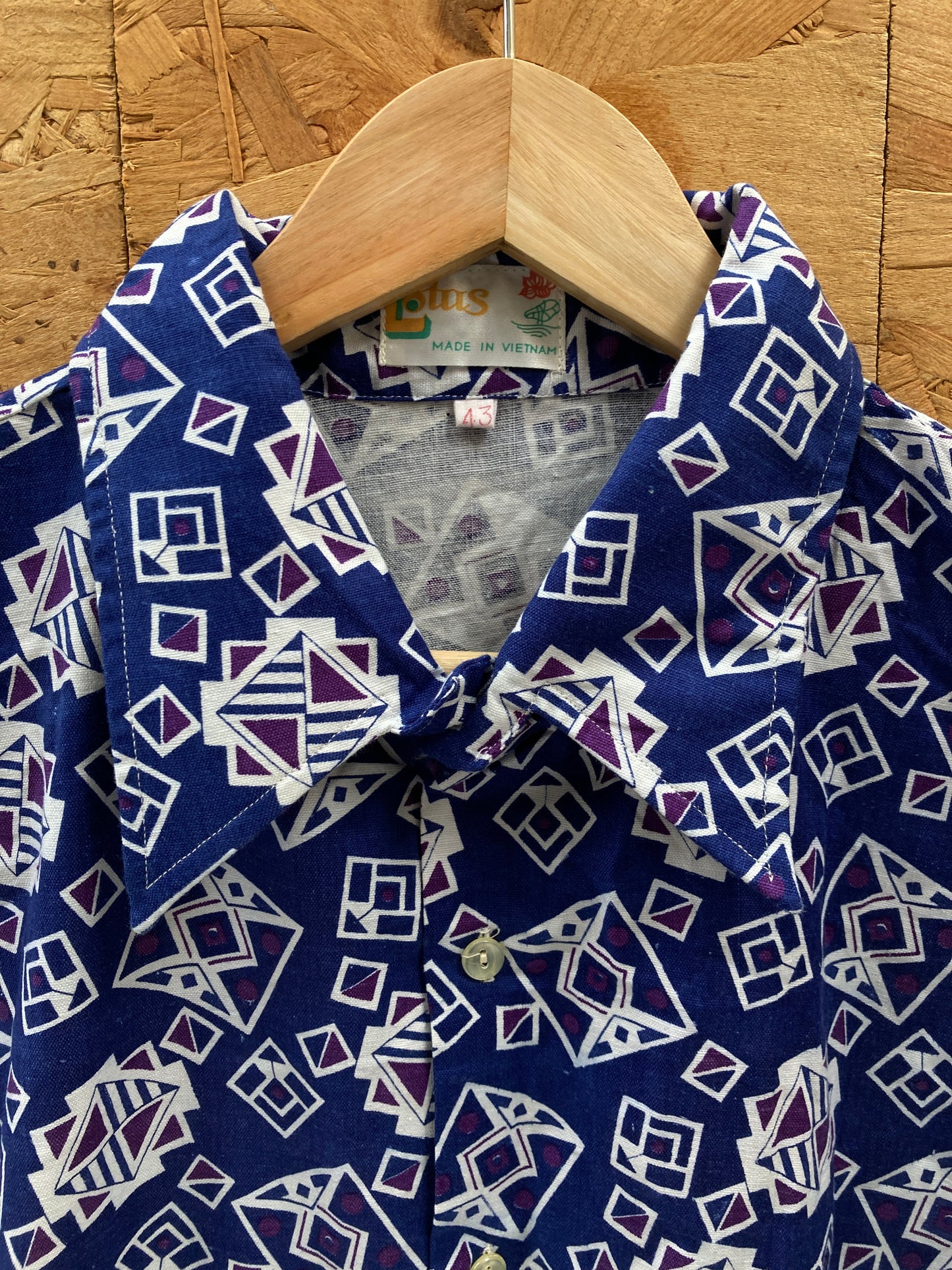 Vintage 70s blue white abstract pattern long sleeve shirt size XXL by Lotus