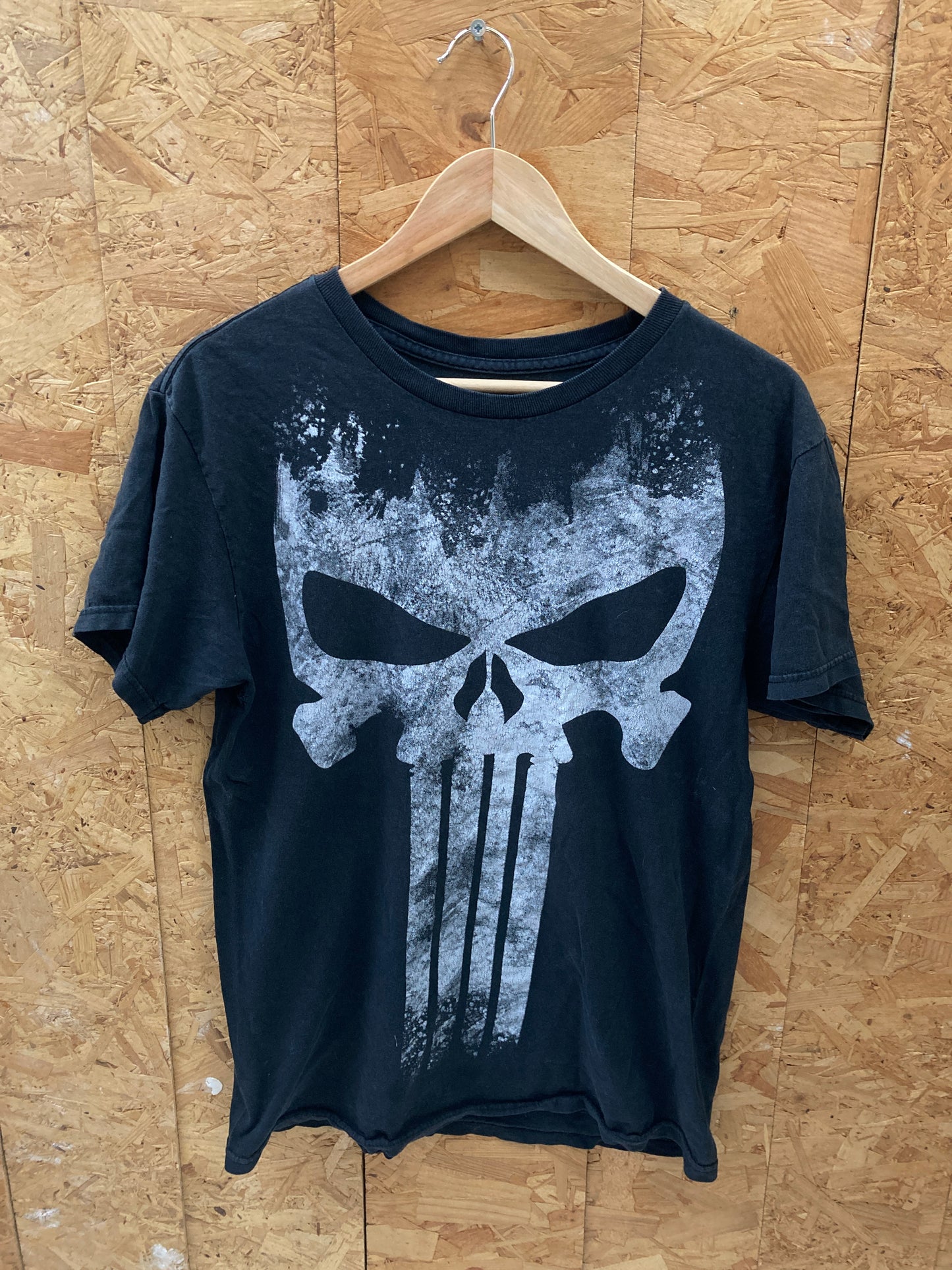 Vintage Y2K Marvel The Punisher skull cross black t-shirt size medium