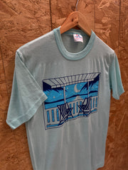 Vintage 90s light blue deck chair beach scene single stitch t-shirt size medium