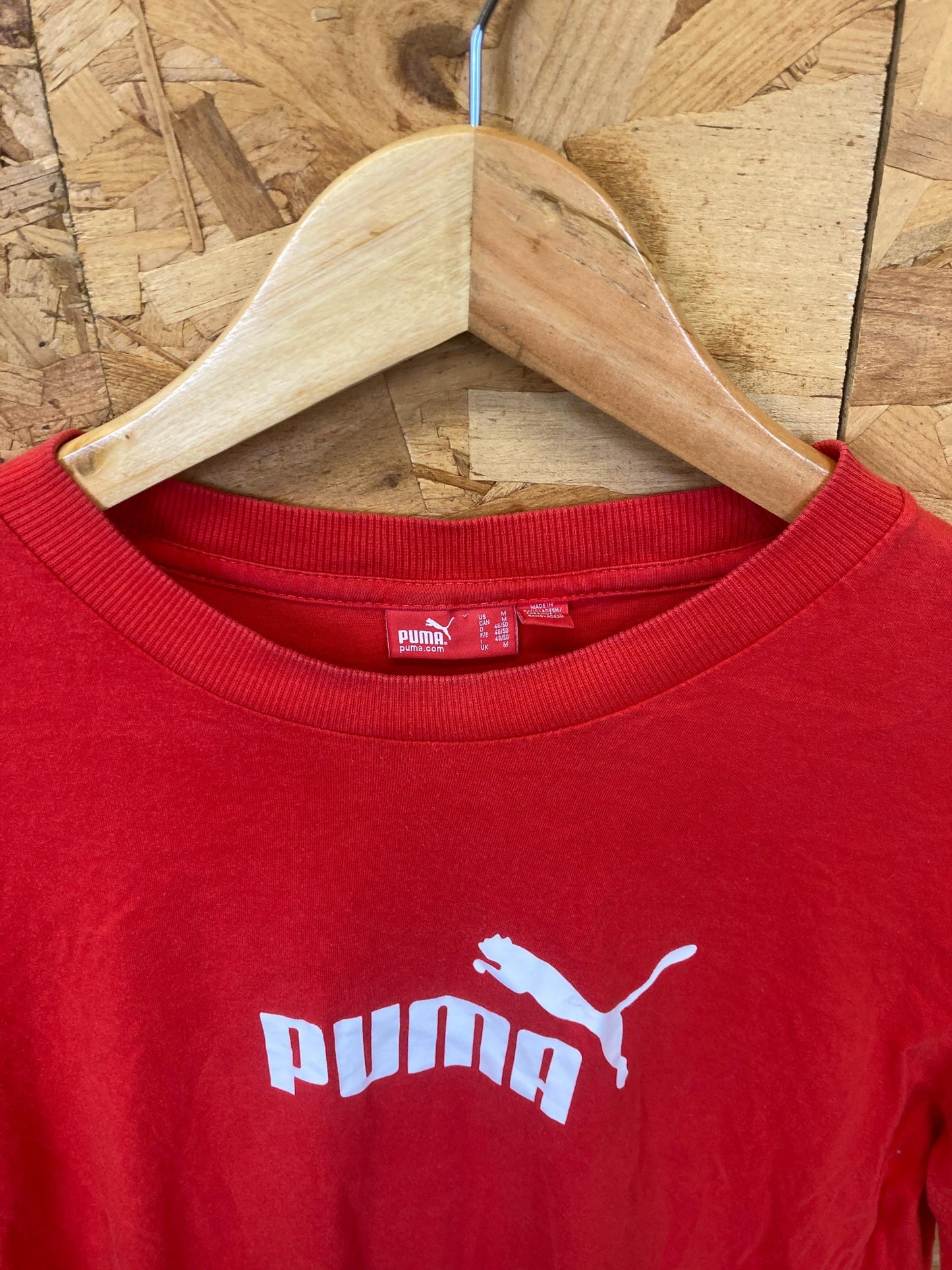 Vintage Y2K Puma ladies red spell out t shirt size medium