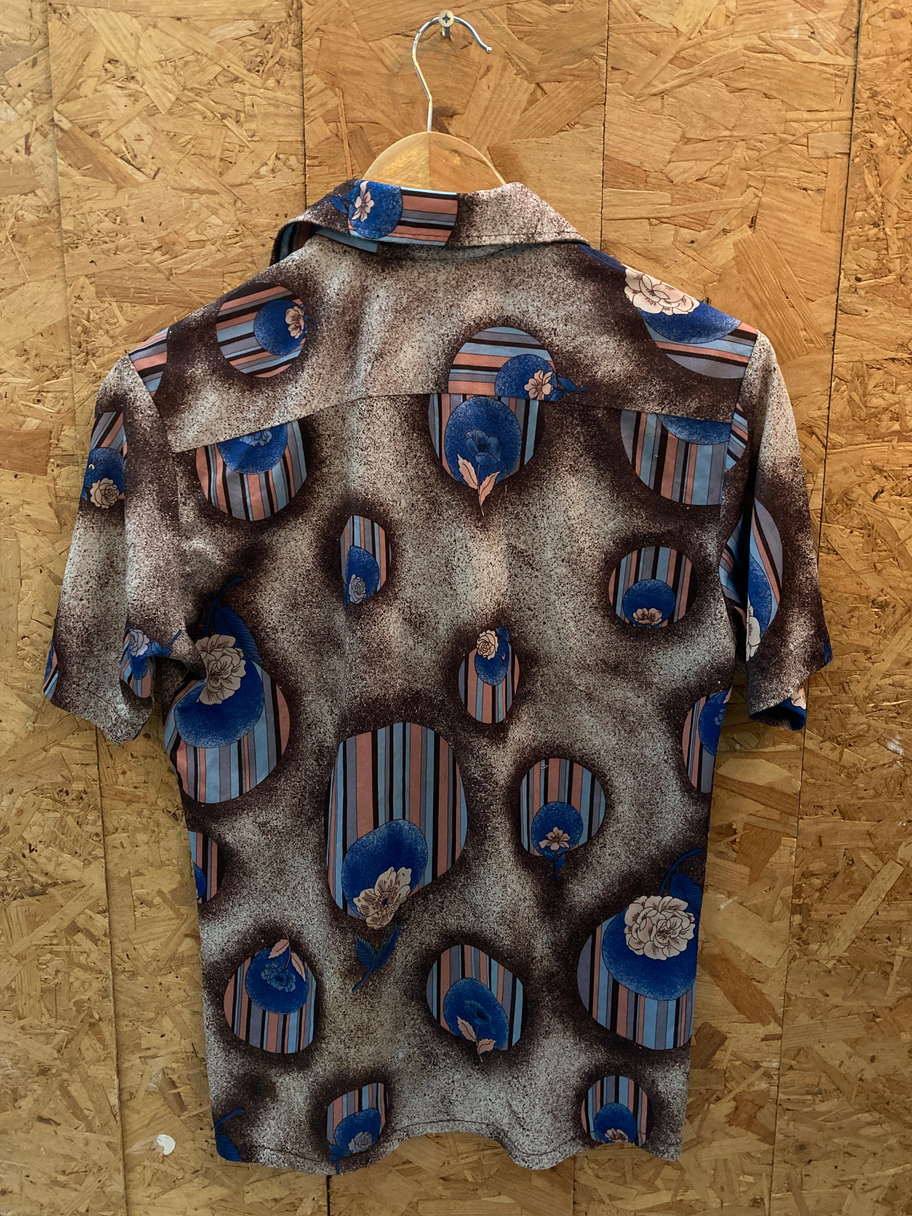 Vintage 80s nylon abstract droplets beige blue pattern shirt size small by Joel