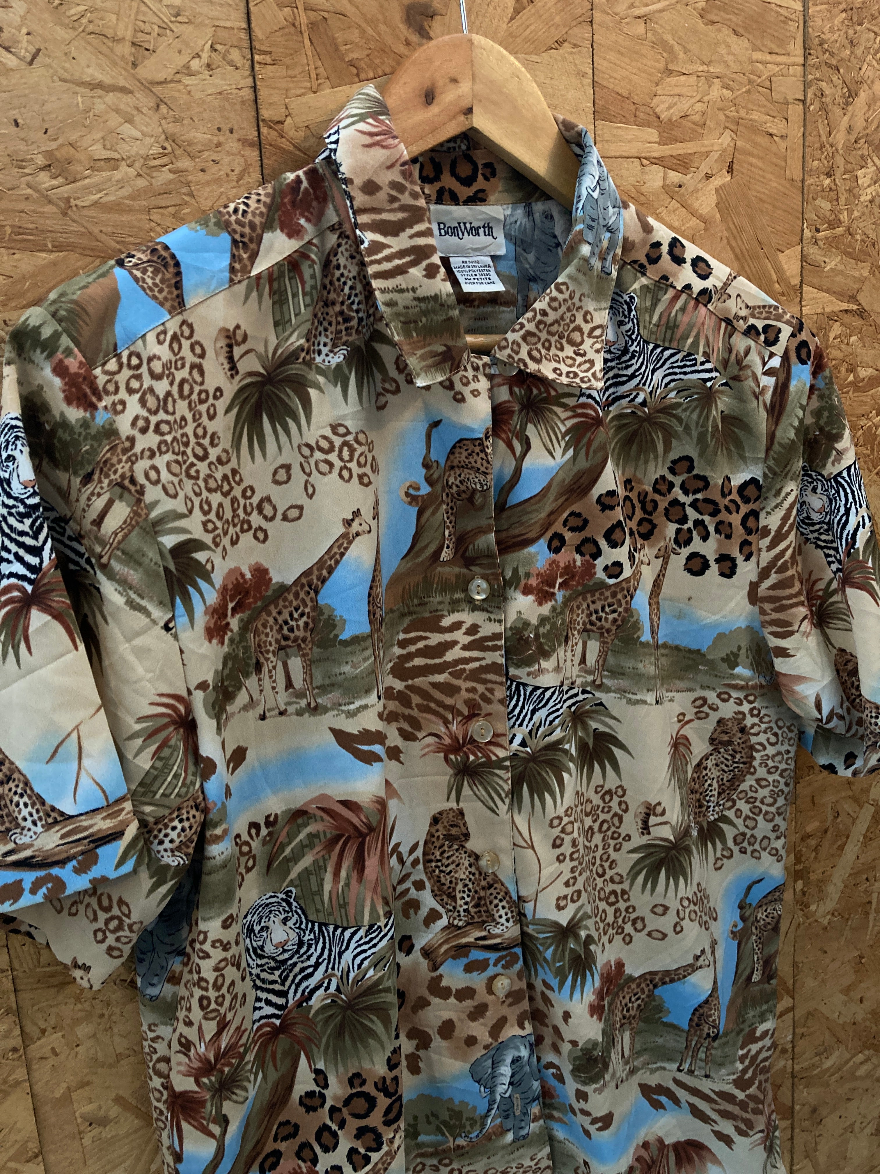 Vintage 90s safari scene pattern ladies Hawaiian blouse size small by Bonworth