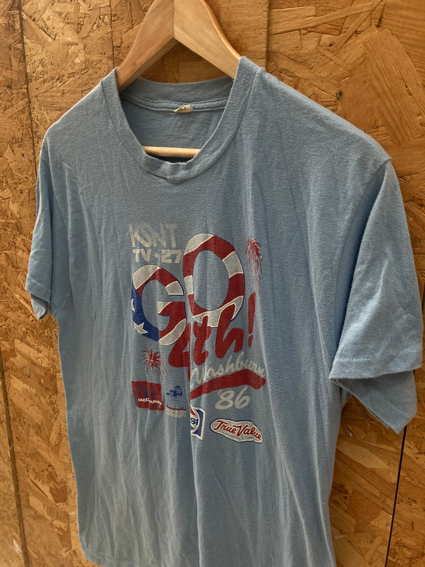 Vintage 80s souvenir independence day blue single stitch Pepsi t-shirt size XL