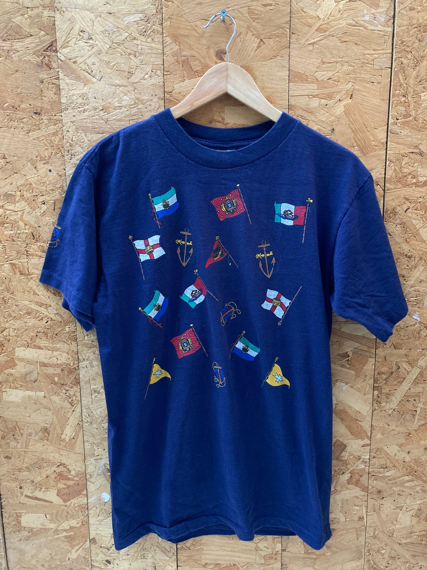 Vintage 90s nautical flags navy blue single stitch souvenir t-shirt size large