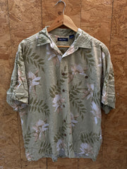 Vintage 90s pastel green beige viscose hibiscus pattern Hawaiian shirt size L