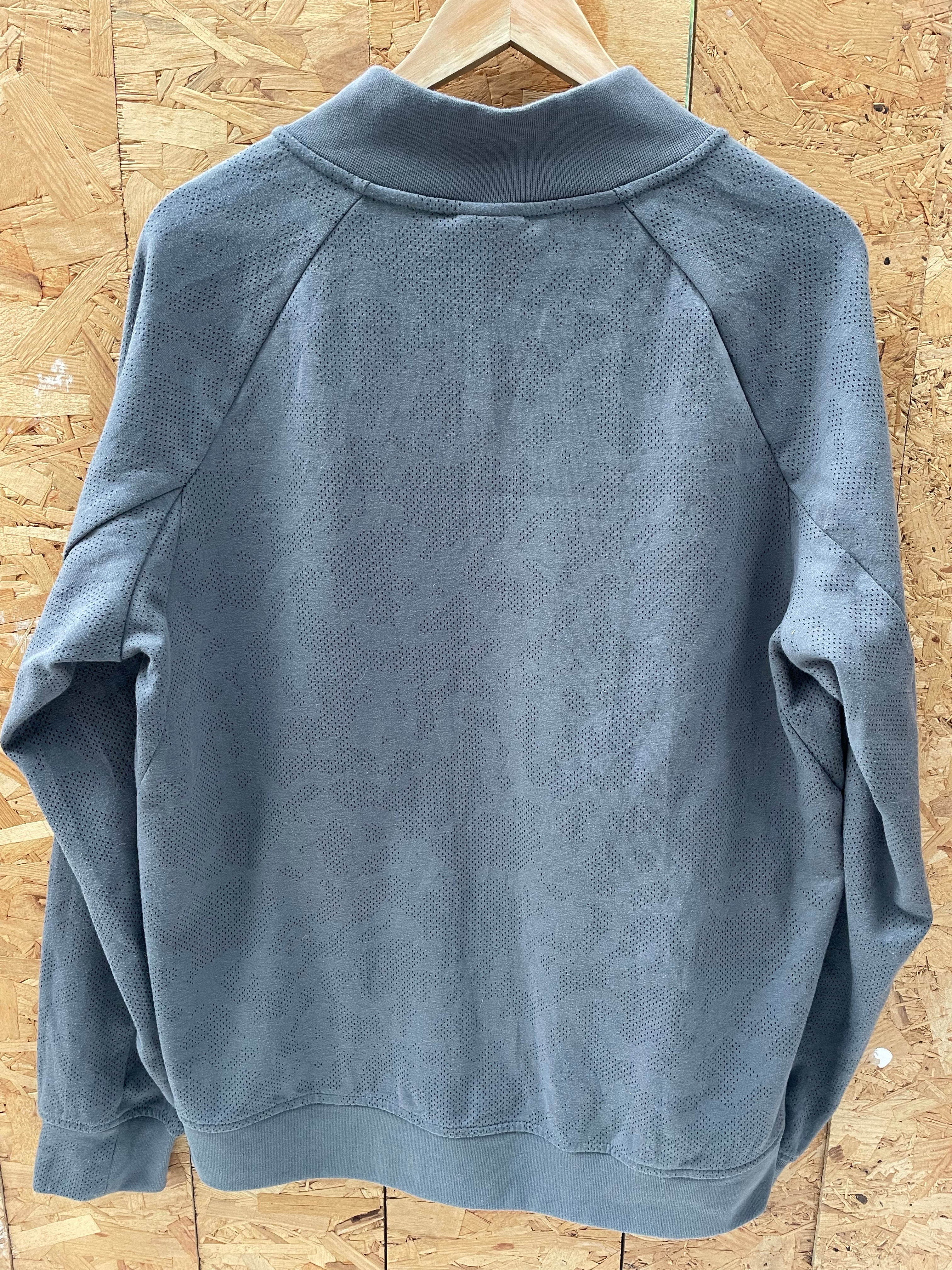 Vintage Umbro Men's Large Gray Minimal Style Muted Zip-Up Track Jacket