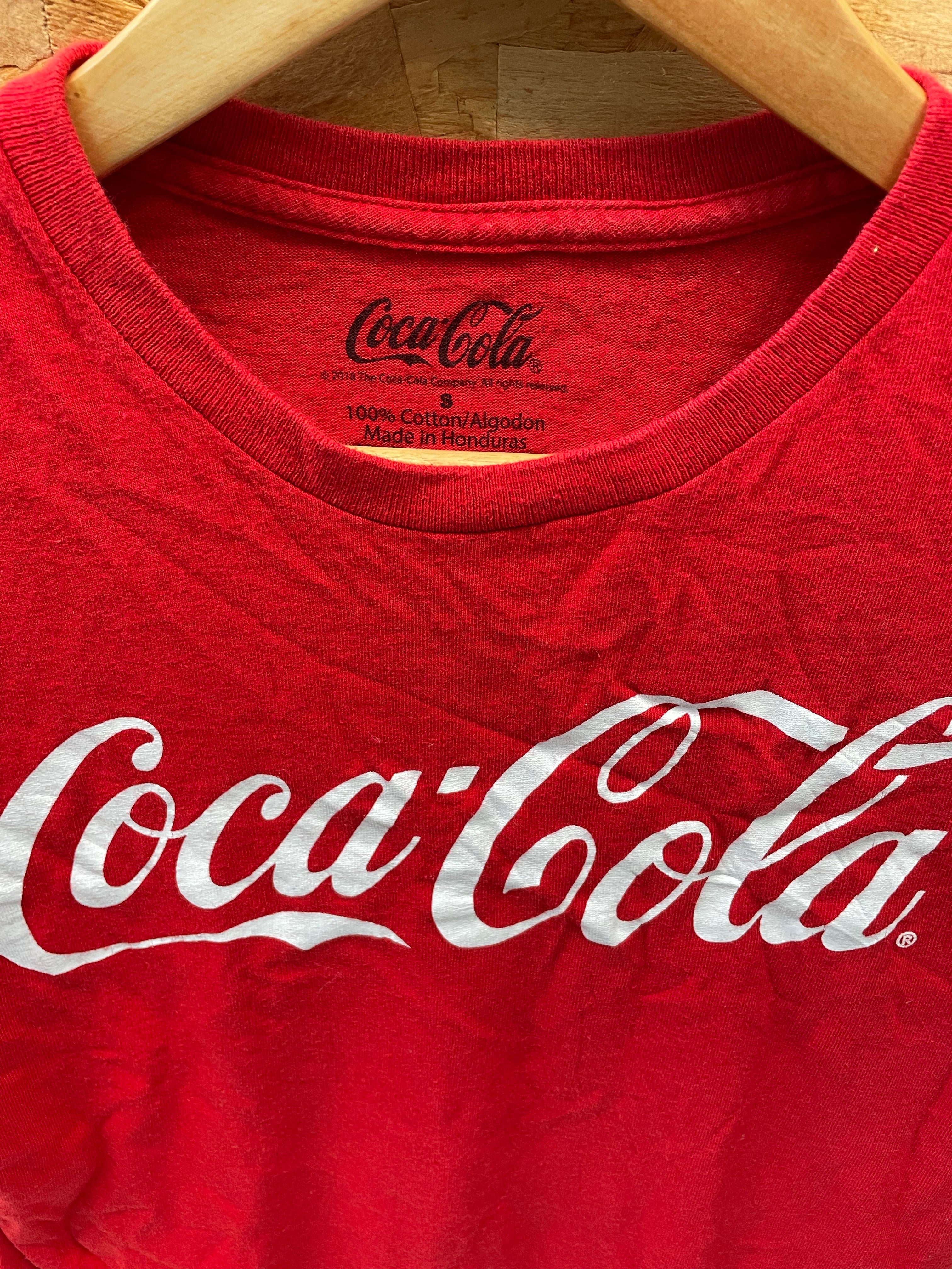 Coca-Cola Red Men's Graphic T-Shirt Size Small
