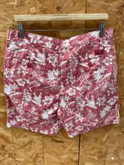 IZOD Men's 34x7 Red Floral Print Summer Casual Shorts