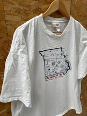 Vintage 90s Single Stitch White Missouri Map Graphic T-Shirt XL by Red Eraser