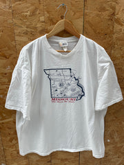 Vintage 90s Single Stitch White Missouri Map Graphic T-Shirt XL by Red Eraser