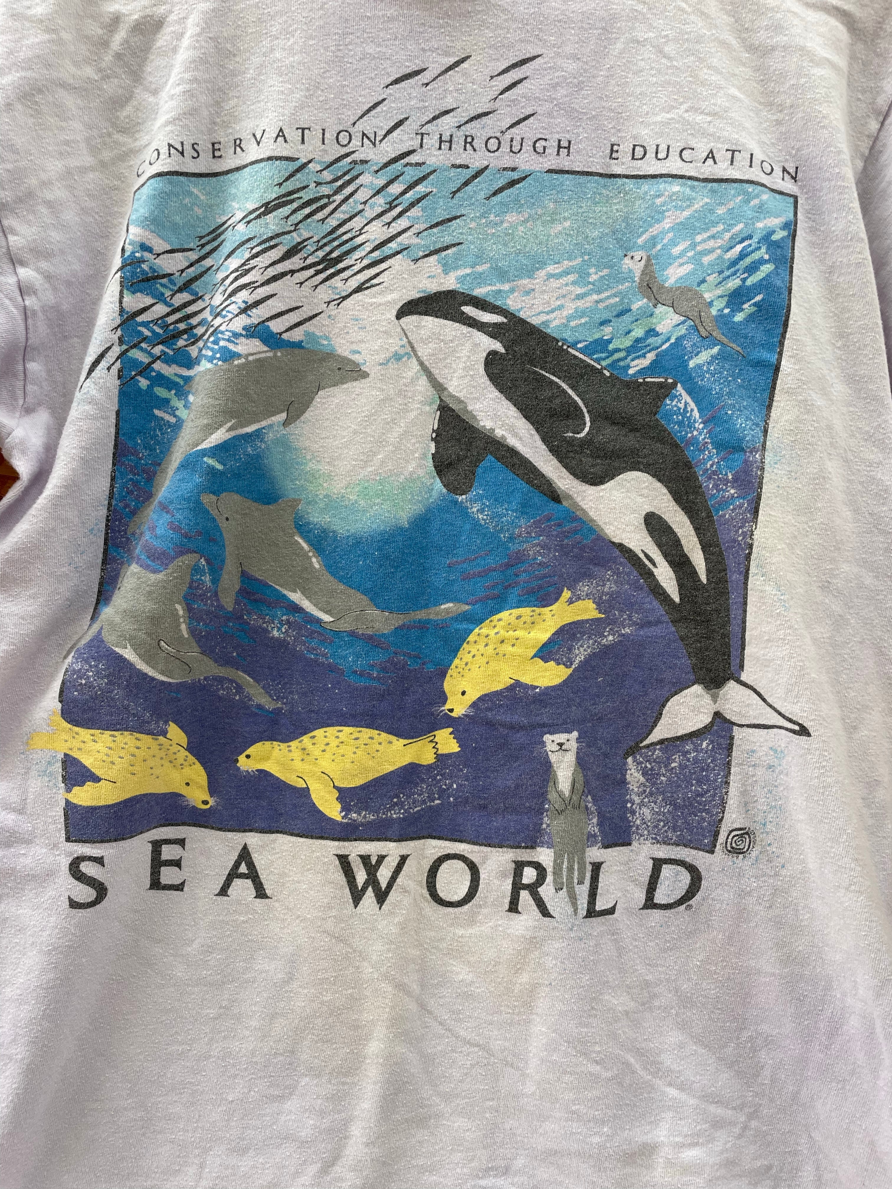 Vintage 90s SeaWorld Whale Graphic Single Stitch Off -White T-Shirt M